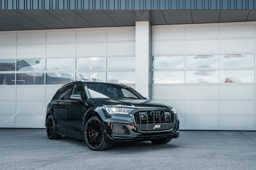 ABT SQ7 Front