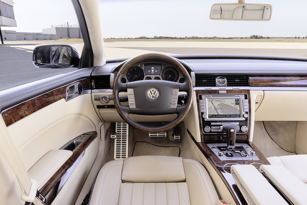 Volkswagen Phaeton 1. generace interiér