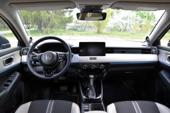 Honda HR-V e:Hev 2025 přístrojová deska