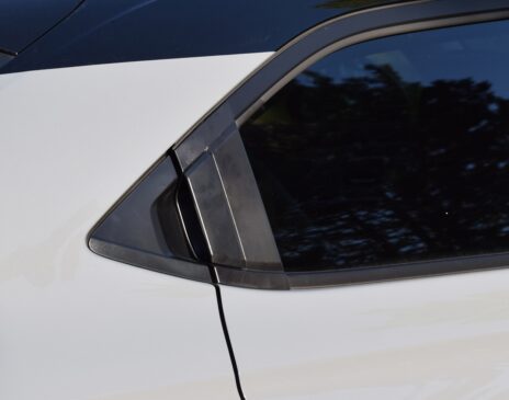 Honda HR-V e:Hev 2025 Klika od dveří
