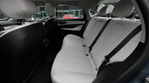 BYD SEAL 5 DM-I Pohled do interiéru