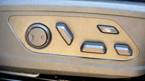 Ovládání sedačky u spolujezdce Kia Sorento
