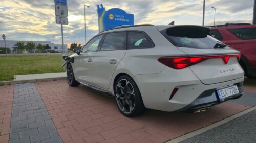 Cupra Leon Sportstourer e-hybrid 2025