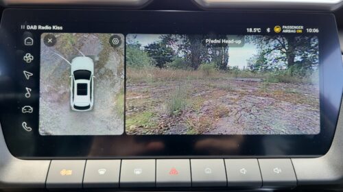 MG ZS Hybrid+ Pohled přední parkovací kamery