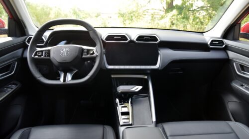 MG ZS Hybrid+ Interiér