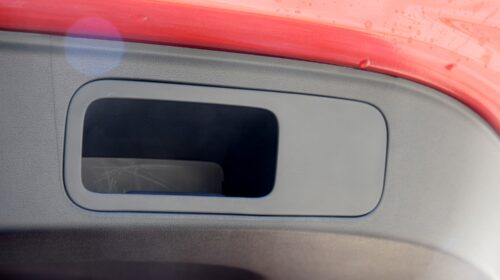 MG ZS Hybrid+ úchyt pro zavření víka zavazadlového prostoru