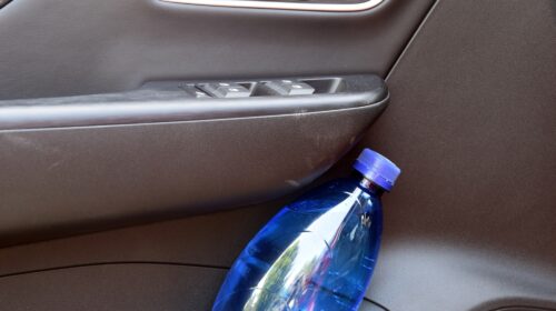 MG ZS Hybrid+ Umístění lahve chce trochu umu