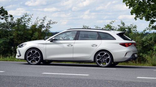 Cupra Leon Sportstourer e-hybrid 2025