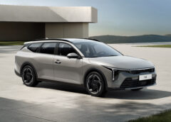 Kia K4 SW se blíží