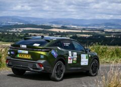 Premiéra vozu Peugeot E-408 ve Skotsku