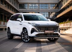 MGS9 PHEV útočí prostorem, dlouhým dojezdem a zajímavou cenou