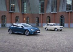 Šedesát let na vrcholu: Toyota Corolla slaví jubileum a zůstává nejprodávanějším vozem světa